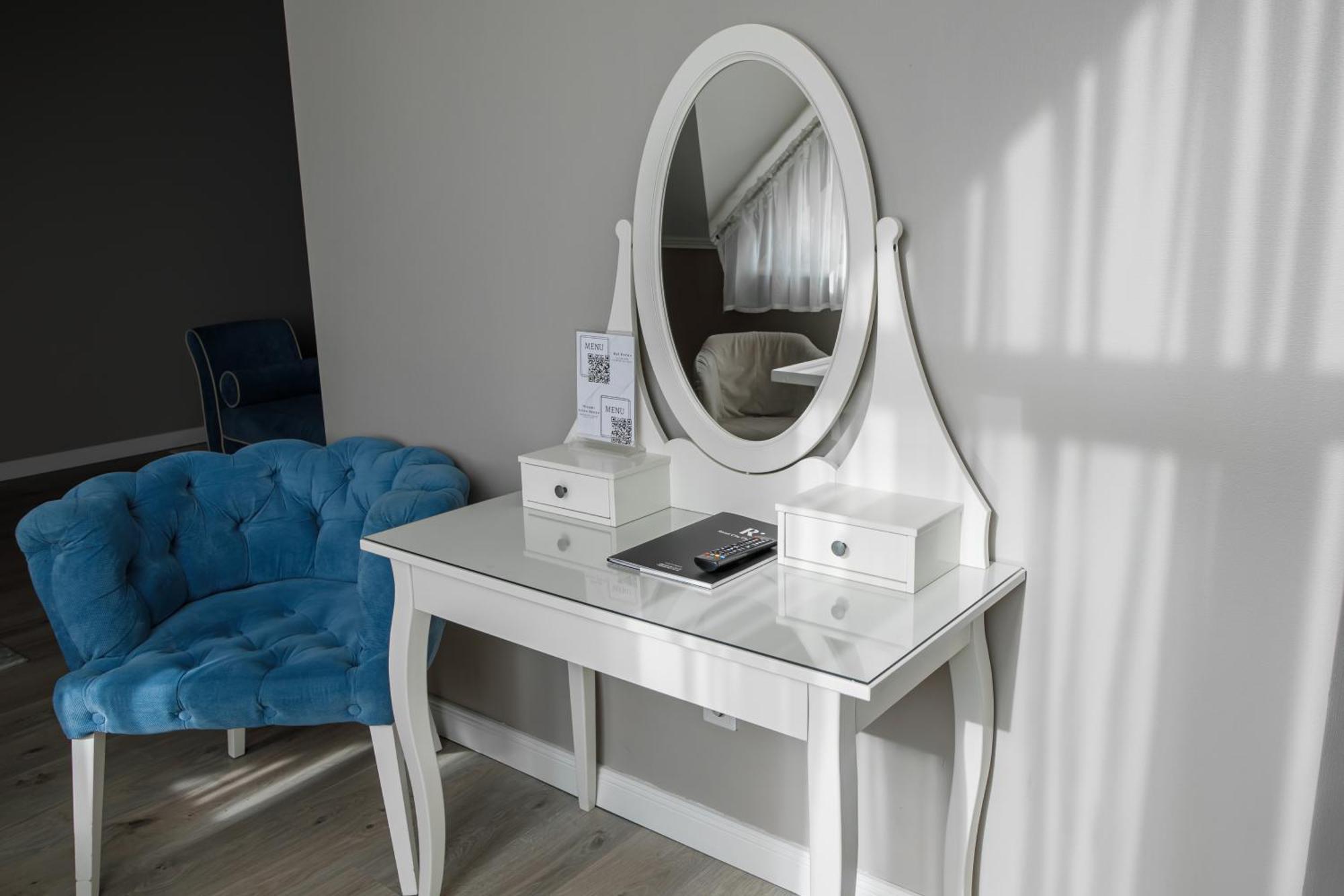 Rivoli Hotel Czerniowce Zewnętrze zdjęcie