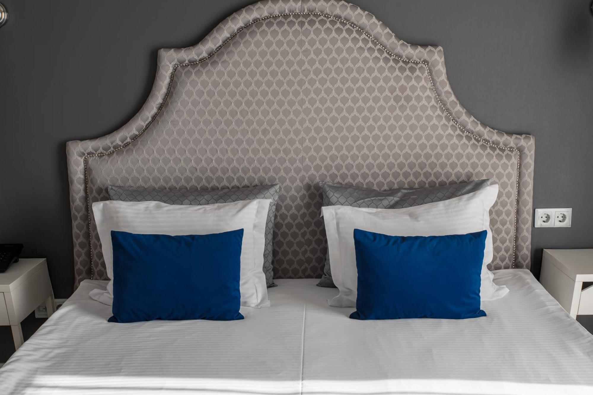 Rivoli Hotel Czerniowce Zewnętrze zdjęcie