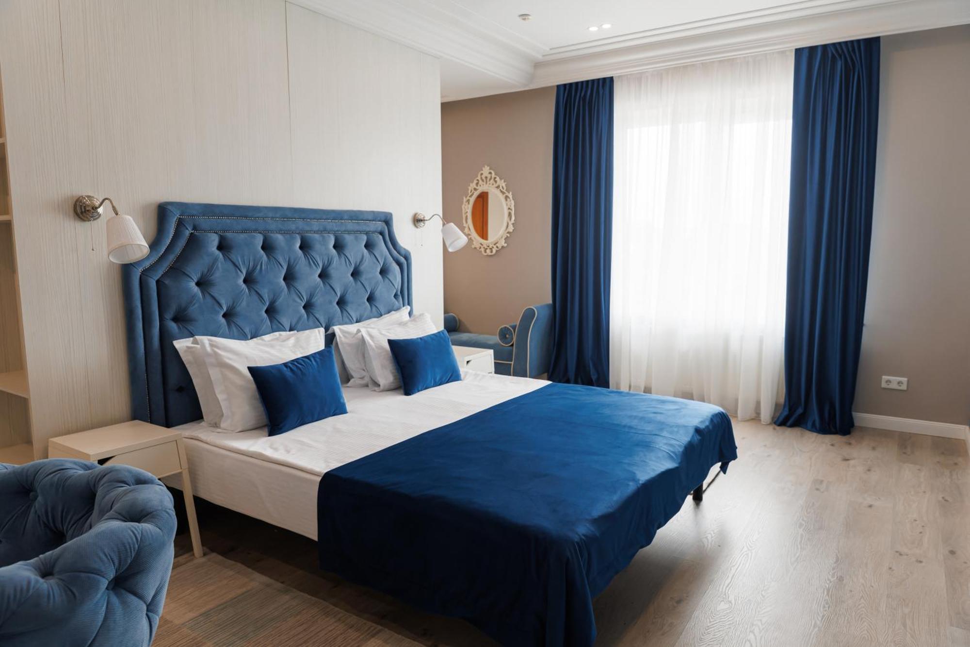 Rivoli Hotel Czerniowce Zewnętrze zdjęcie