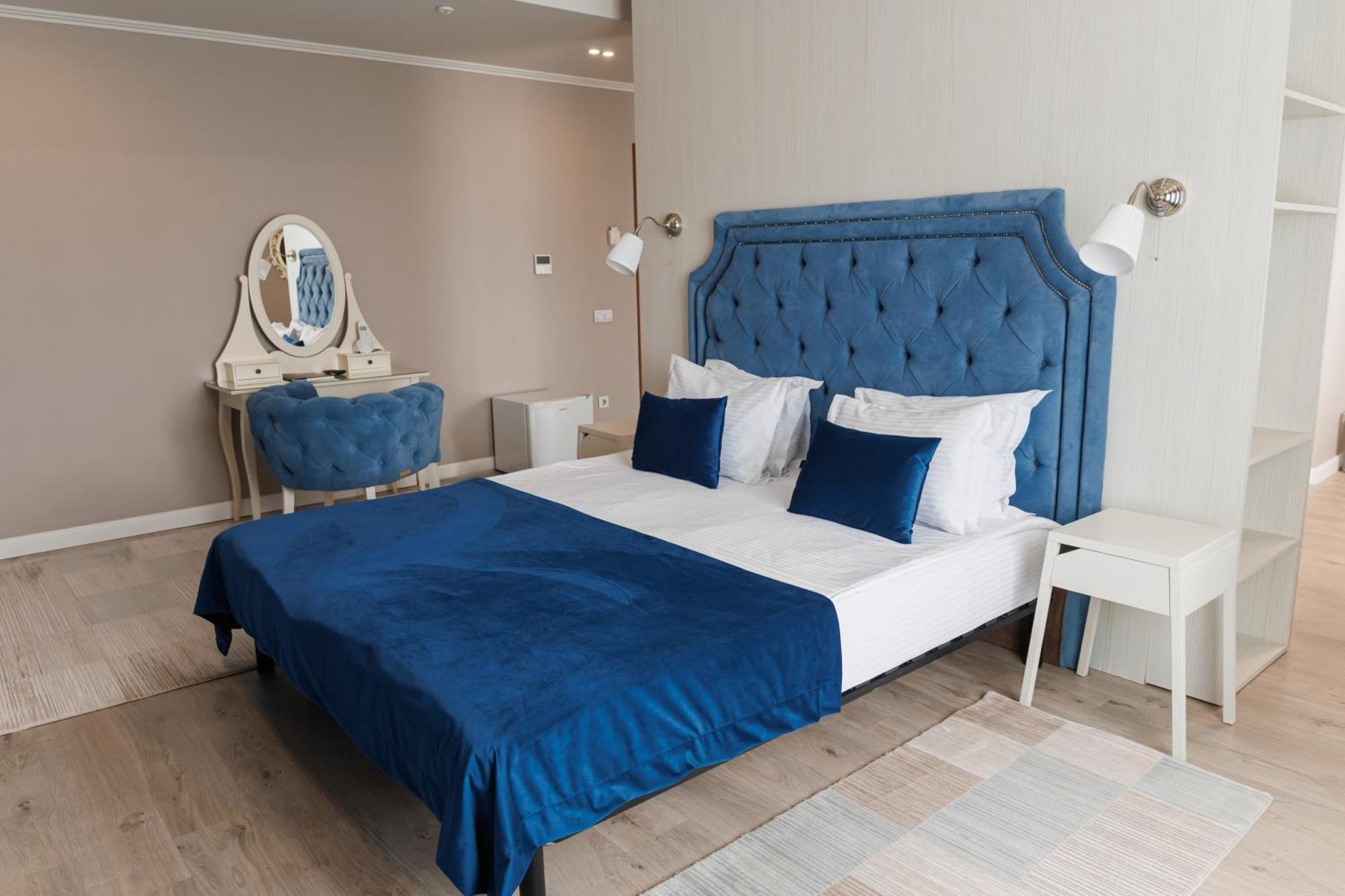 Rivoli Hotel Czerniowce Zewnętrze zdjęcie