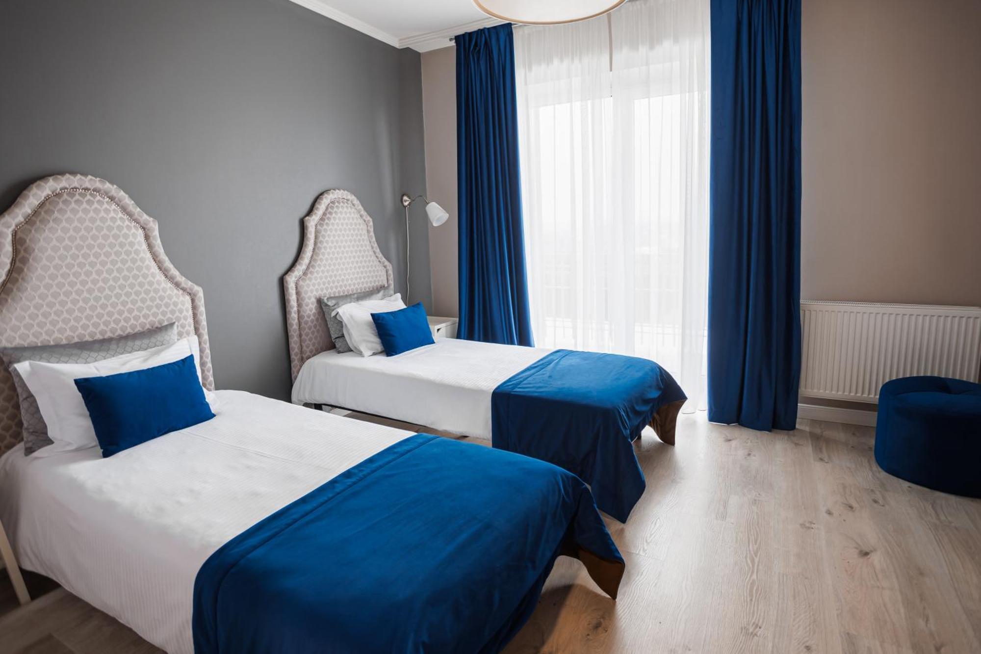 Rivoli Hotel Czerniowce Zewnętrze zdjęcie