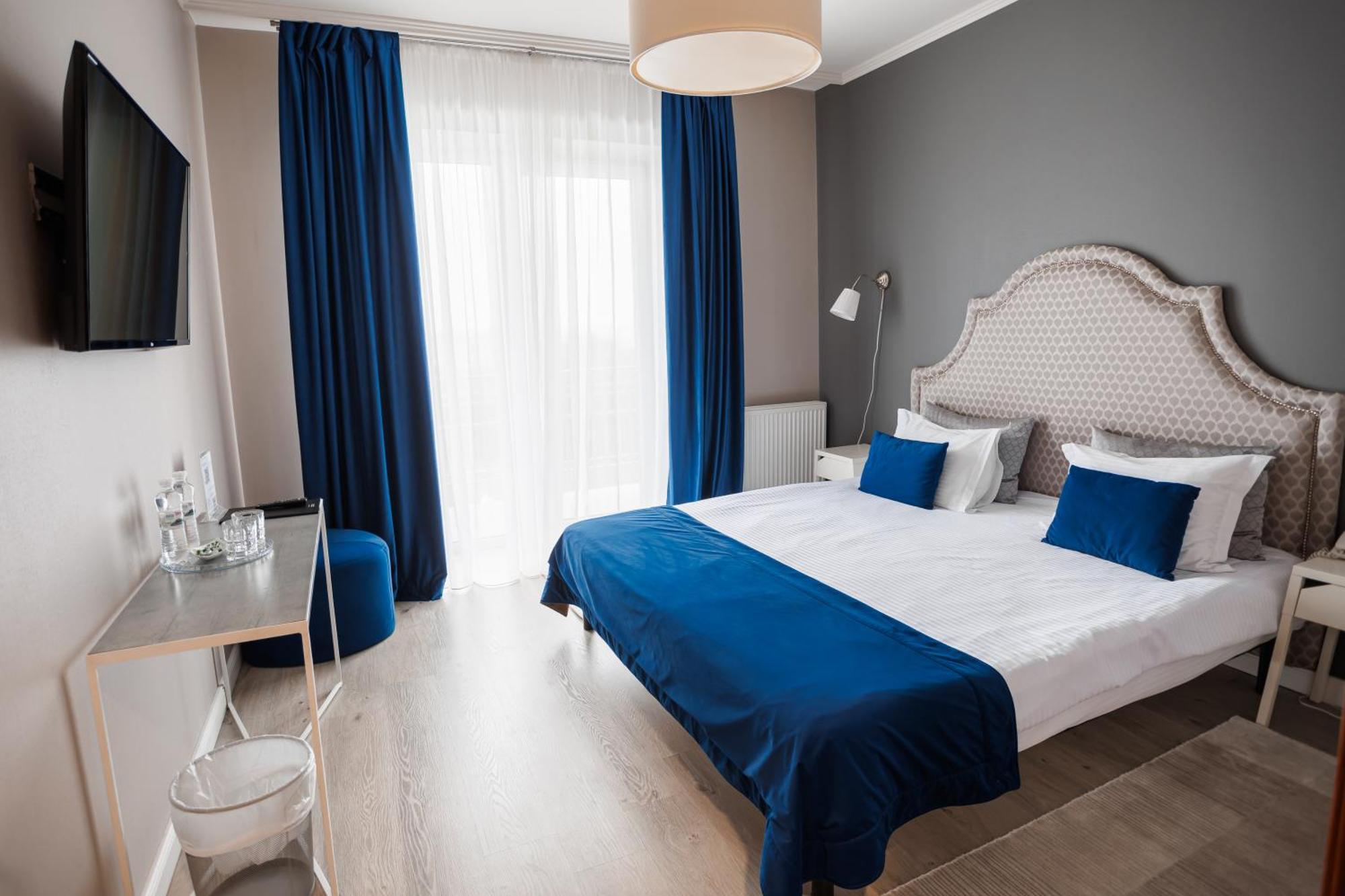 Rivoli Hotel Czerniowce Zewnętrze zdjęcie