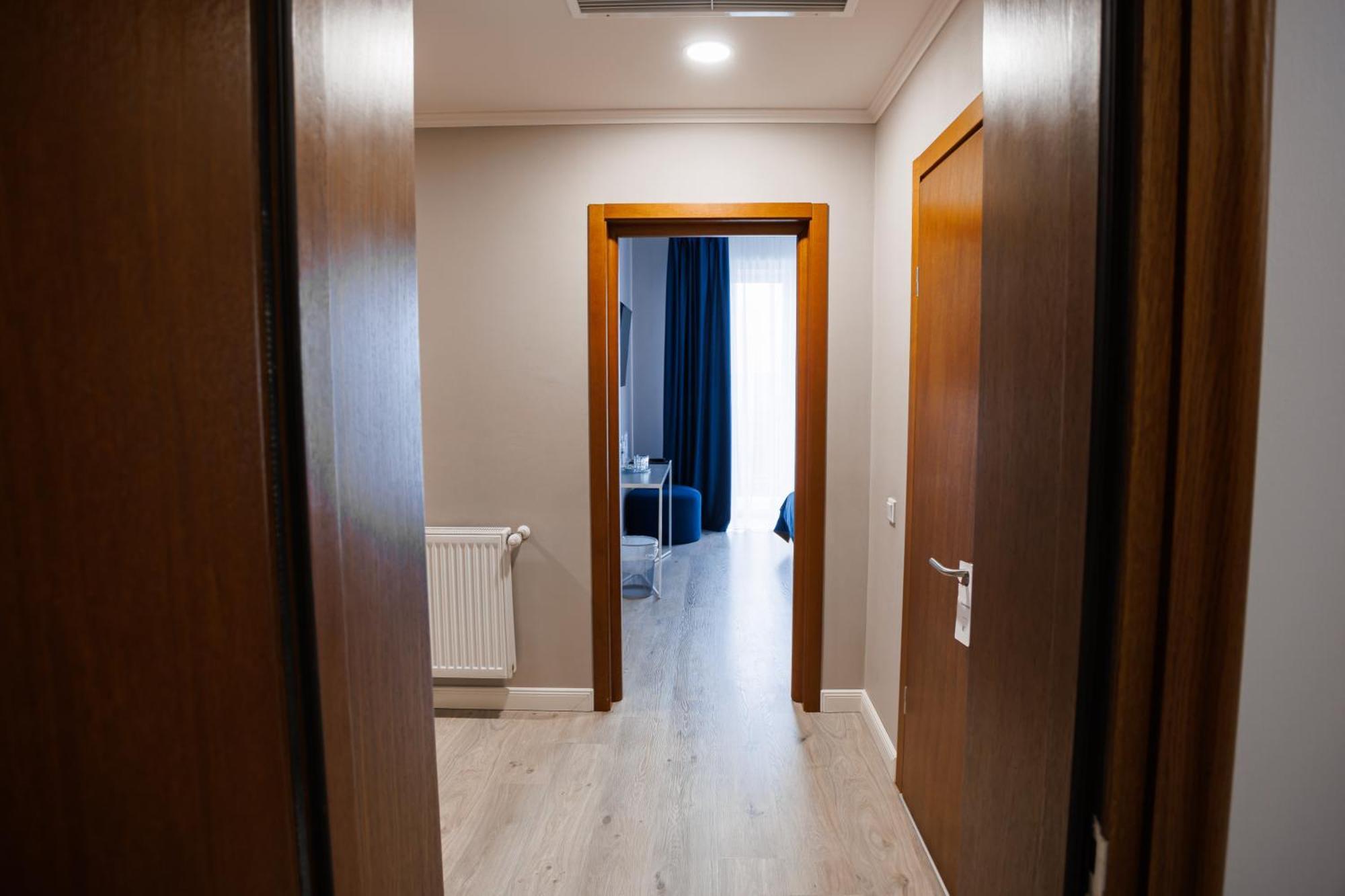 Rivoli Hotel Czerniowce Zewnętrze zdjęcie